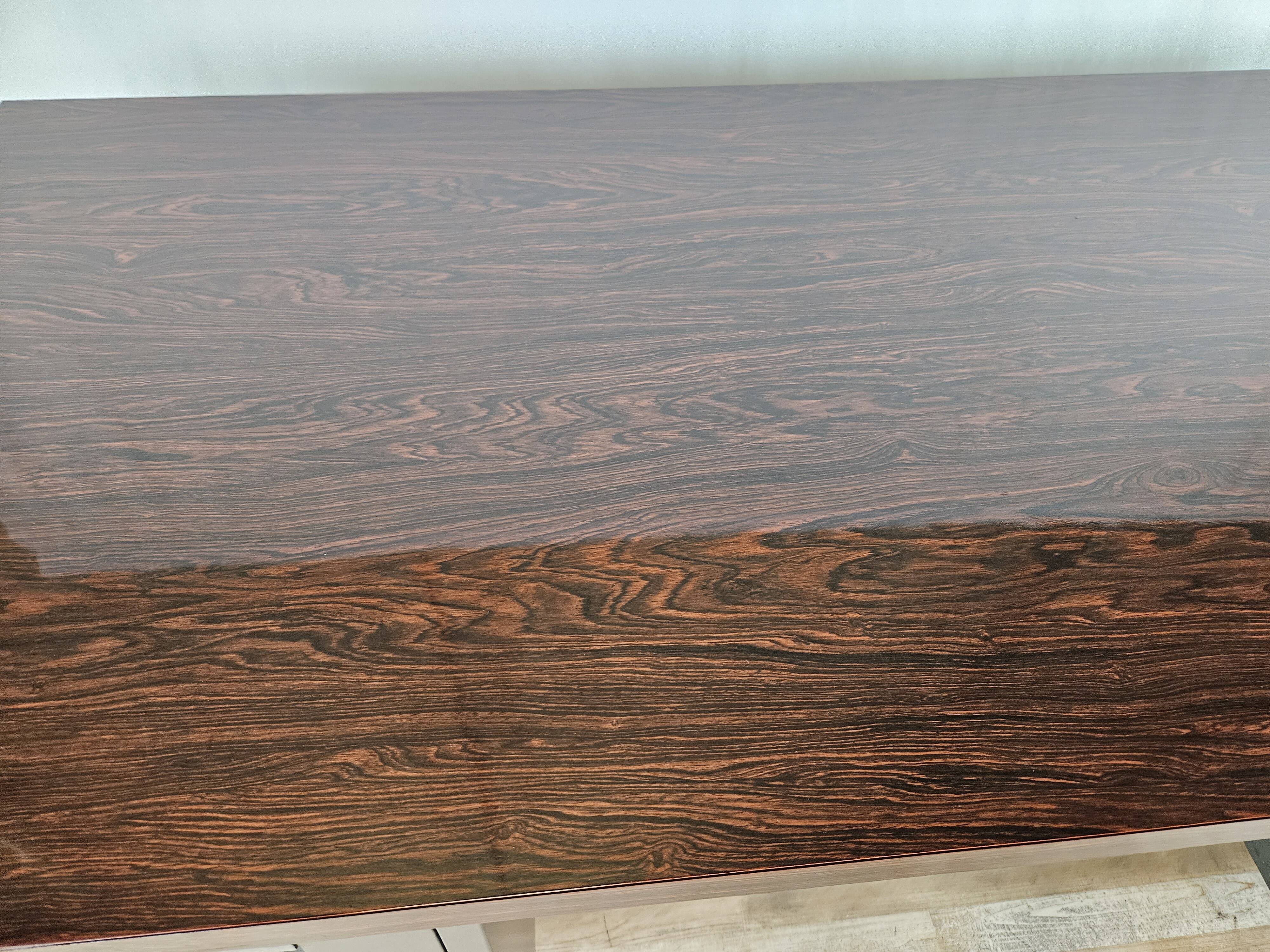 Bureau de direction avec plateau en stratifié palissandre par Mobiltecnica Torino