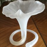 Vase in opaque glass