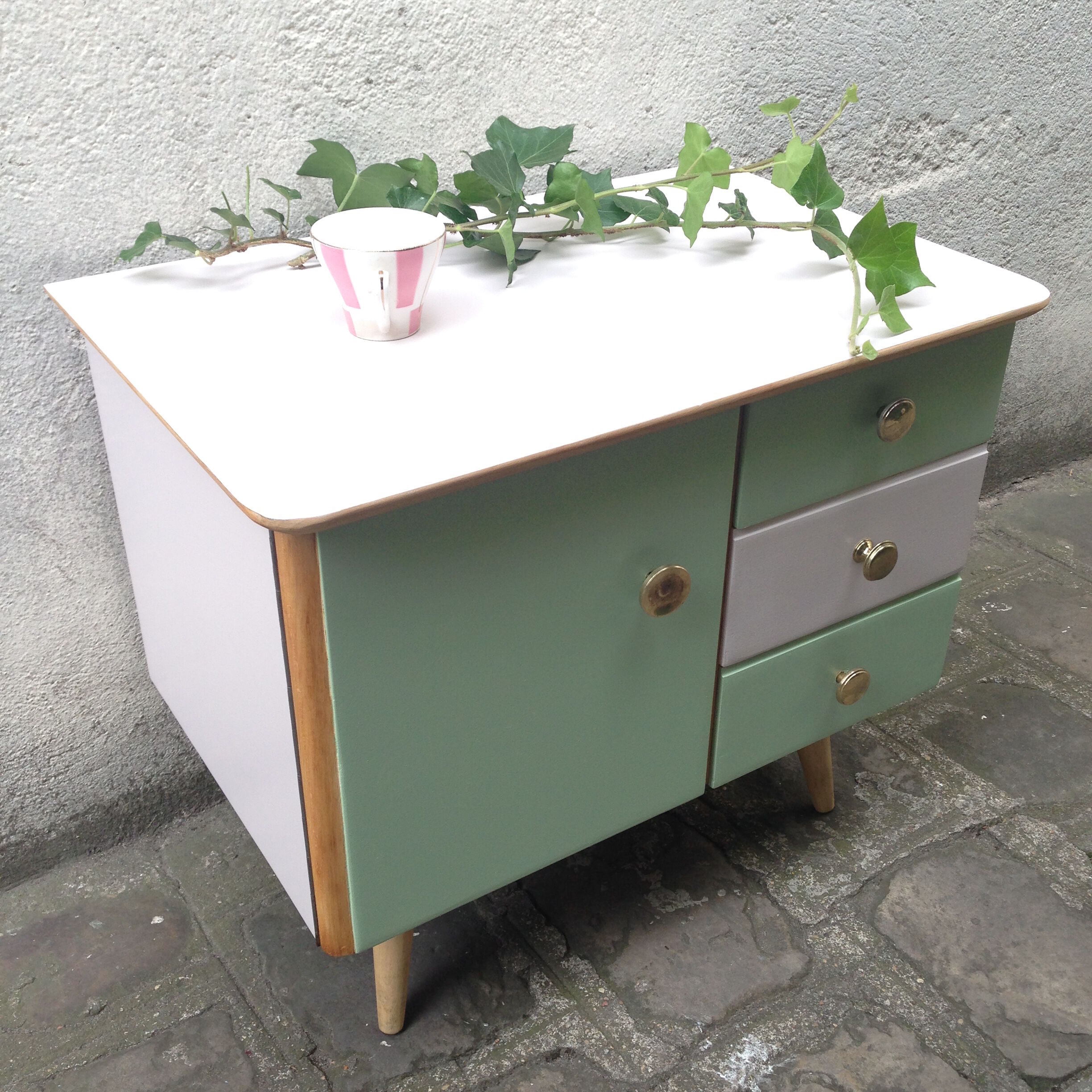 Almond/pink bedside