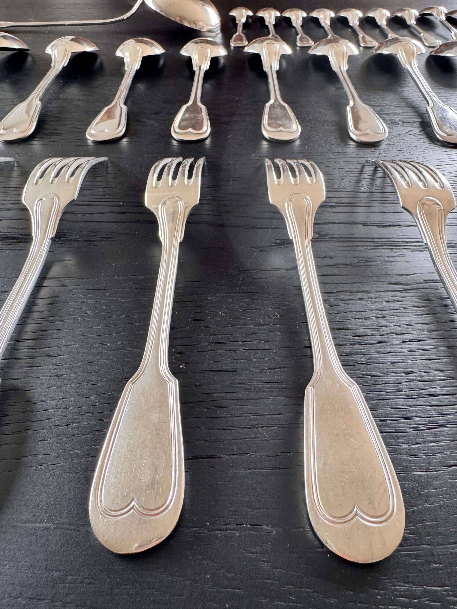 Vintage Ercuis cutlery set of 37 pieces, Chinon model.