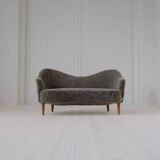 Mid-century modern canapé in sheepskin / shearling model 'Samspel' by Carl Malmsten, 1956