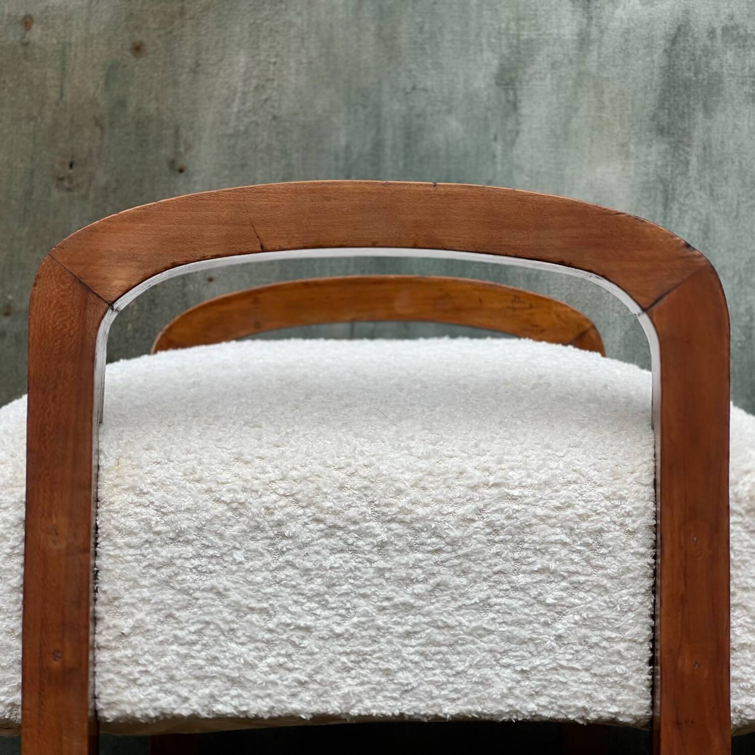 Deux tabourets mouton Decò