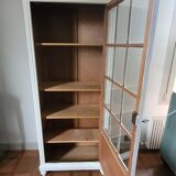 Armoire parisienne bonnetière vitrée