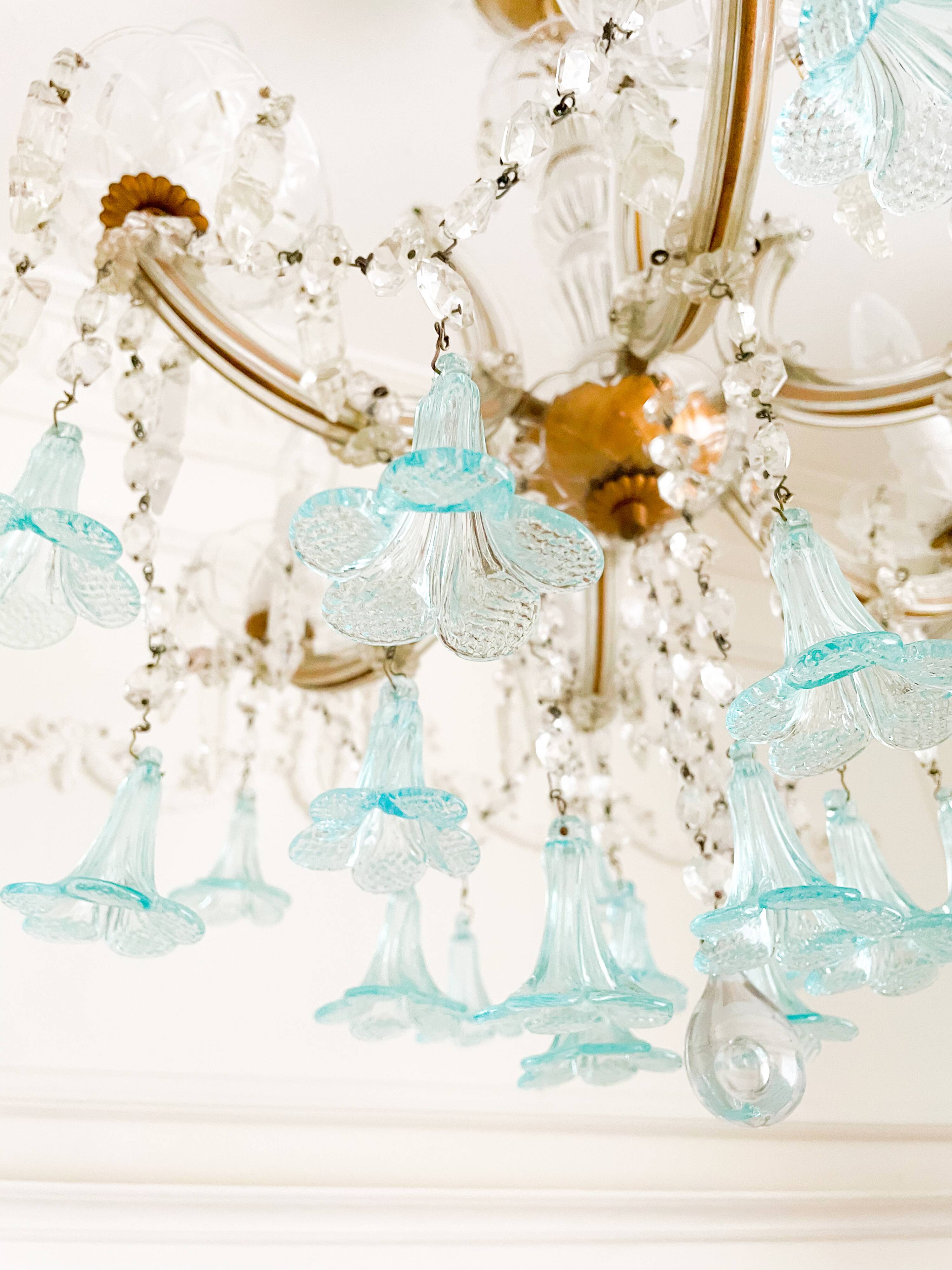 Marie-Thérèse chandelier in crystal and blue Murano glass