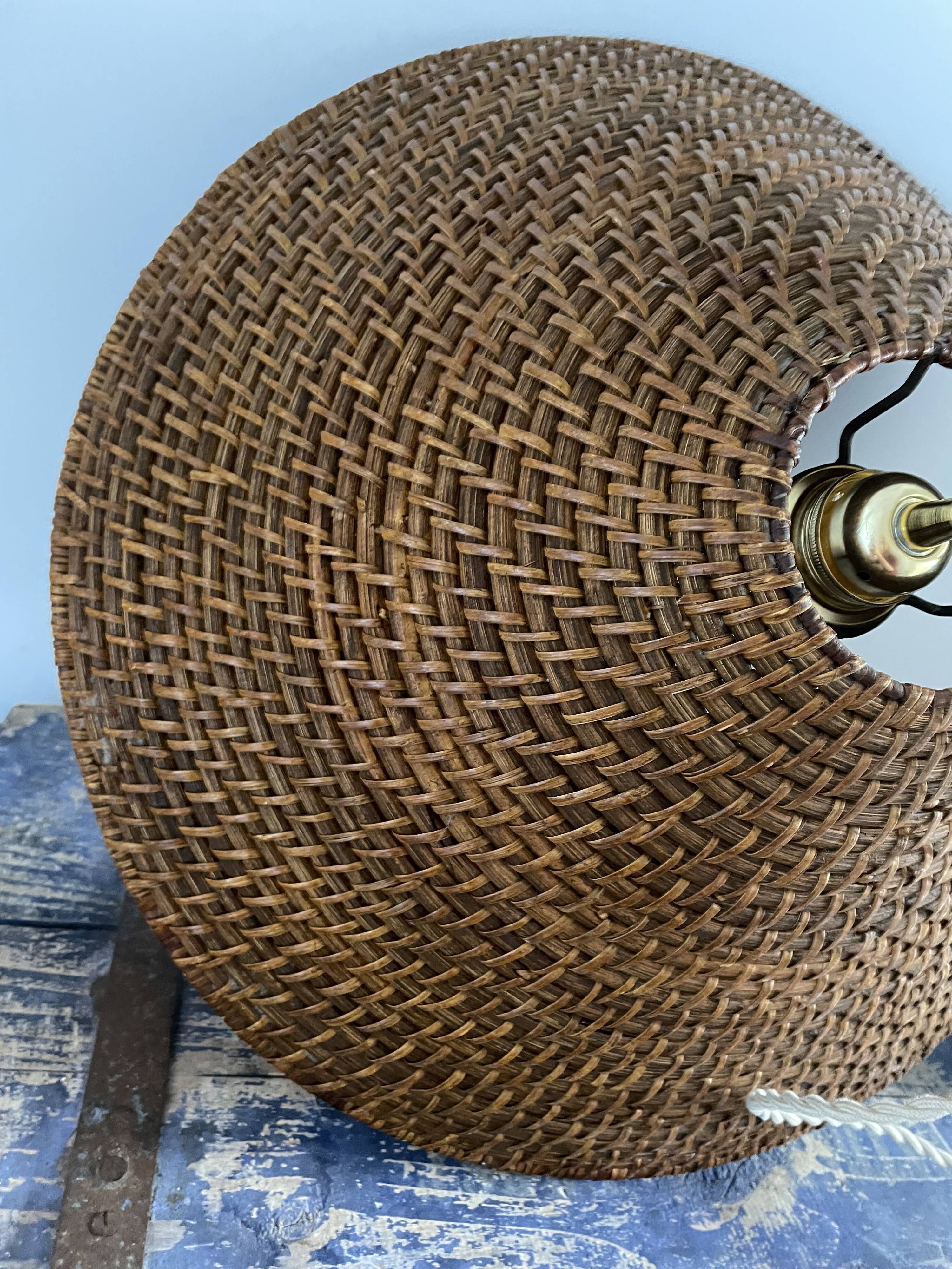 Large rattan suspension