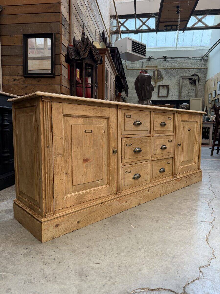 Workshop furniture made of fir.