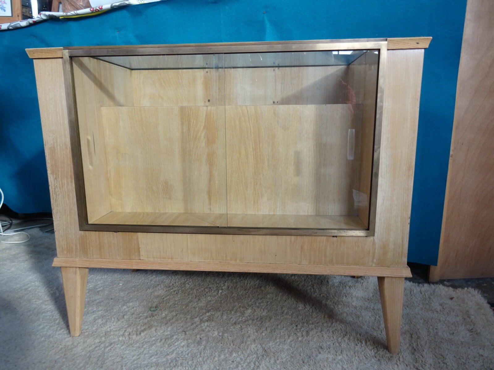 Watchmaking showcase counter 50s