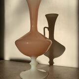 Très beau vase opaline rose
