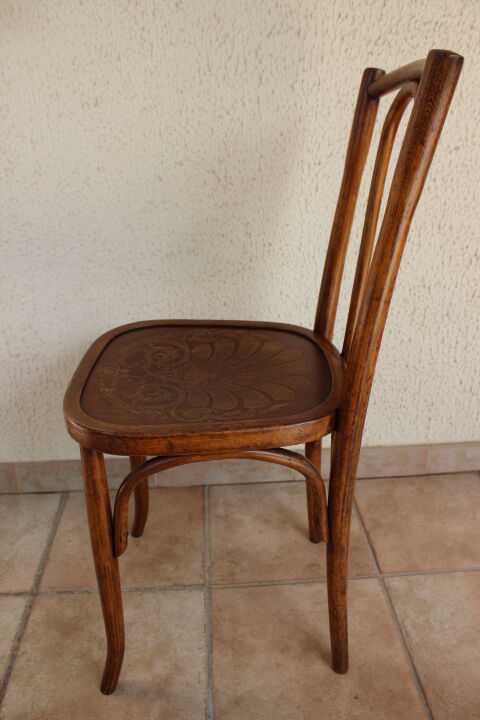 Mundus 42 pyrograved bistro chair