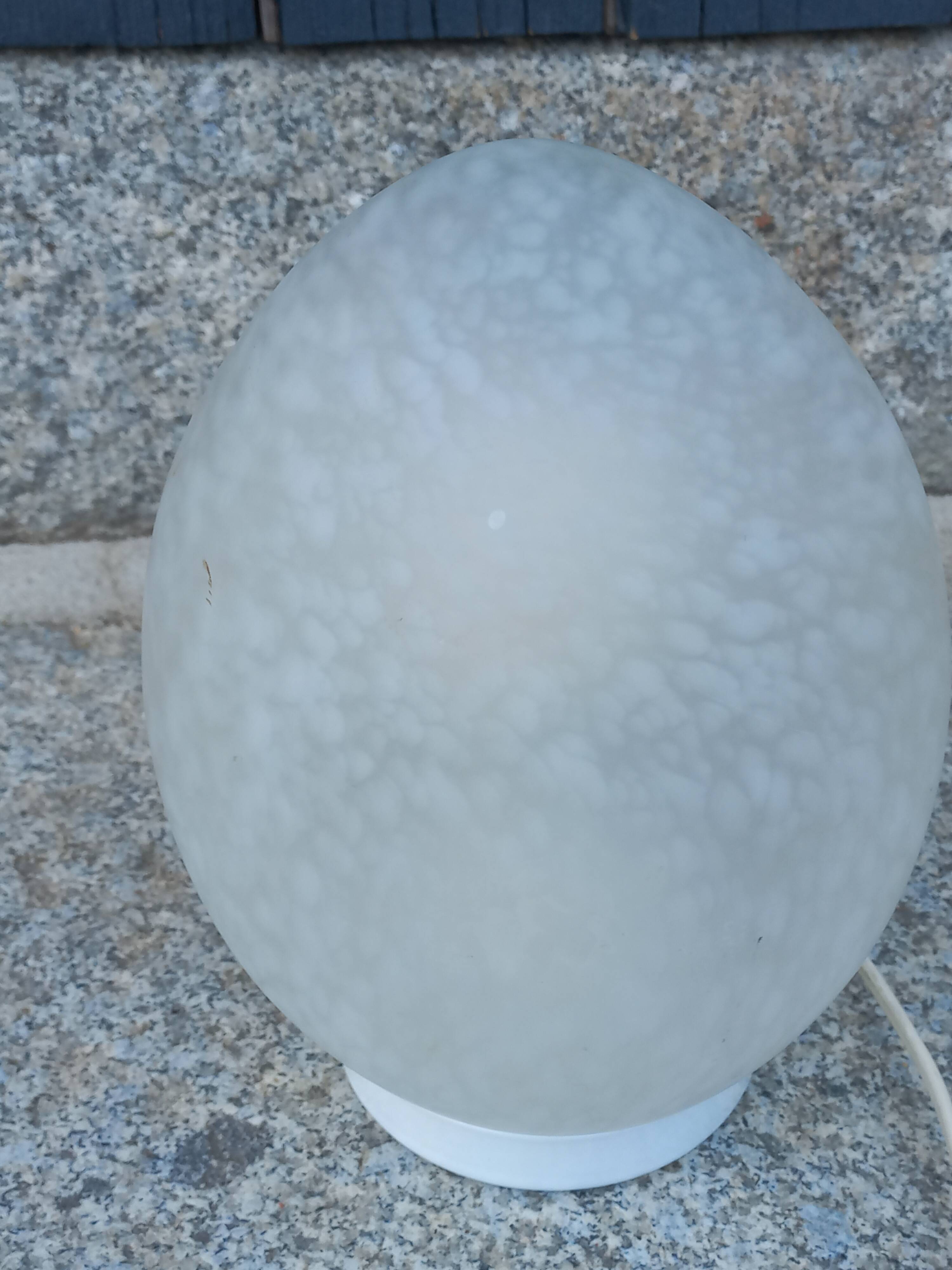 Speckled glass egg lamp by Vianne from the 1980s.