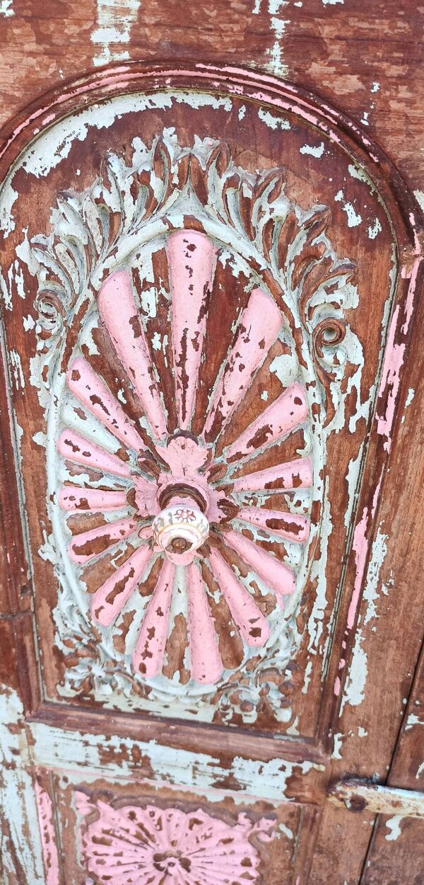 Ancienne armoire en bois - 2 portes et 1 tiroir