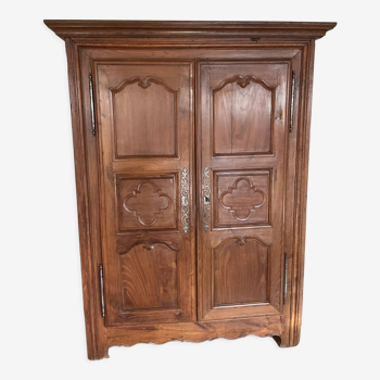 Armoire bretonne ancienne