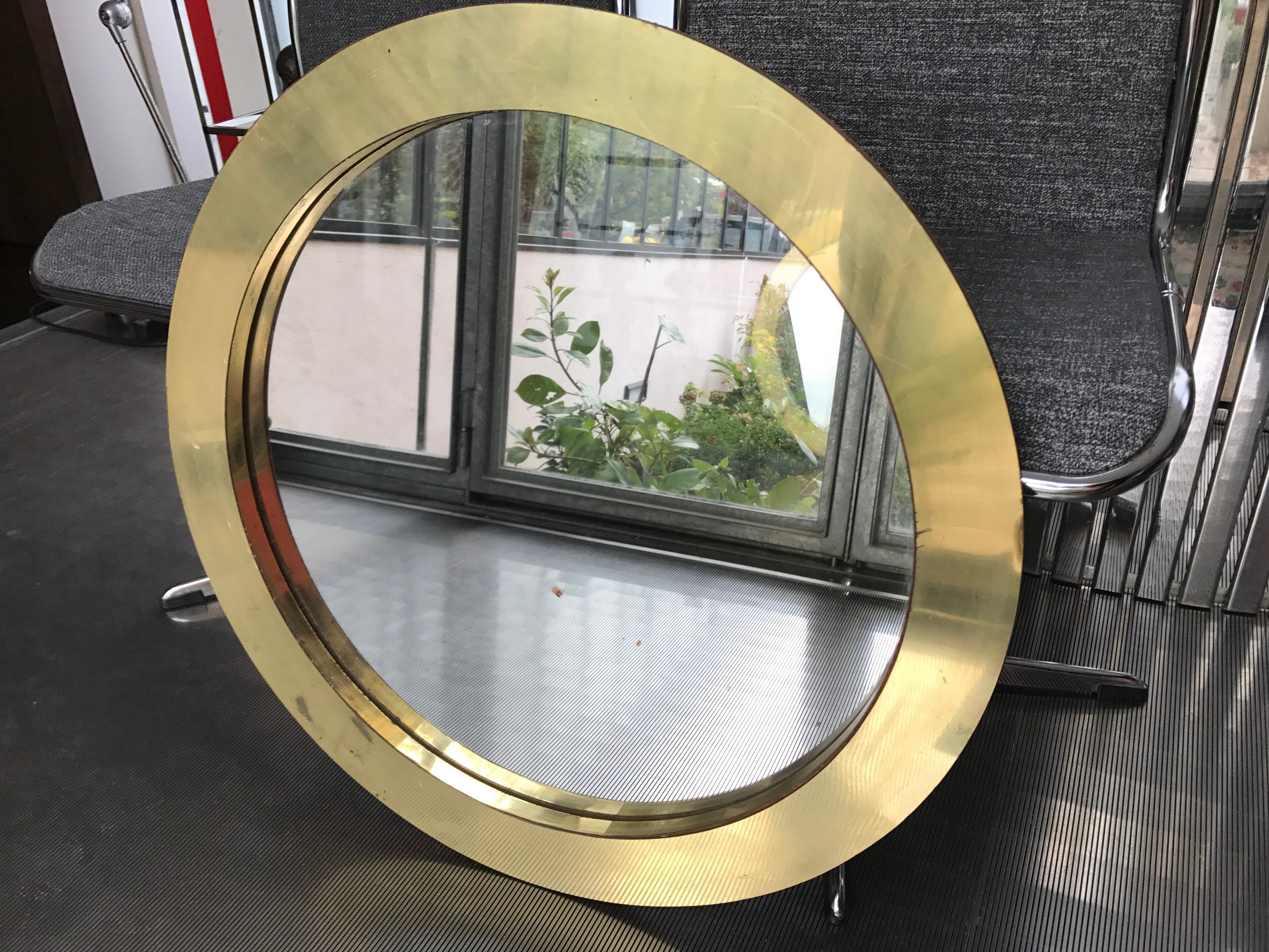 Miroir rond en laiton acier doré 66 x 66 cm
