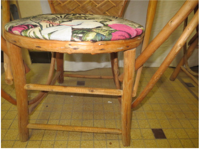 Paire de fauteuils en osier et rotin courbé