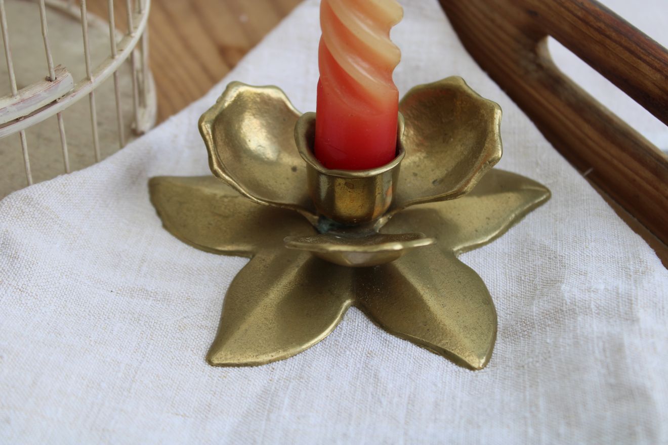 Golden candle holder