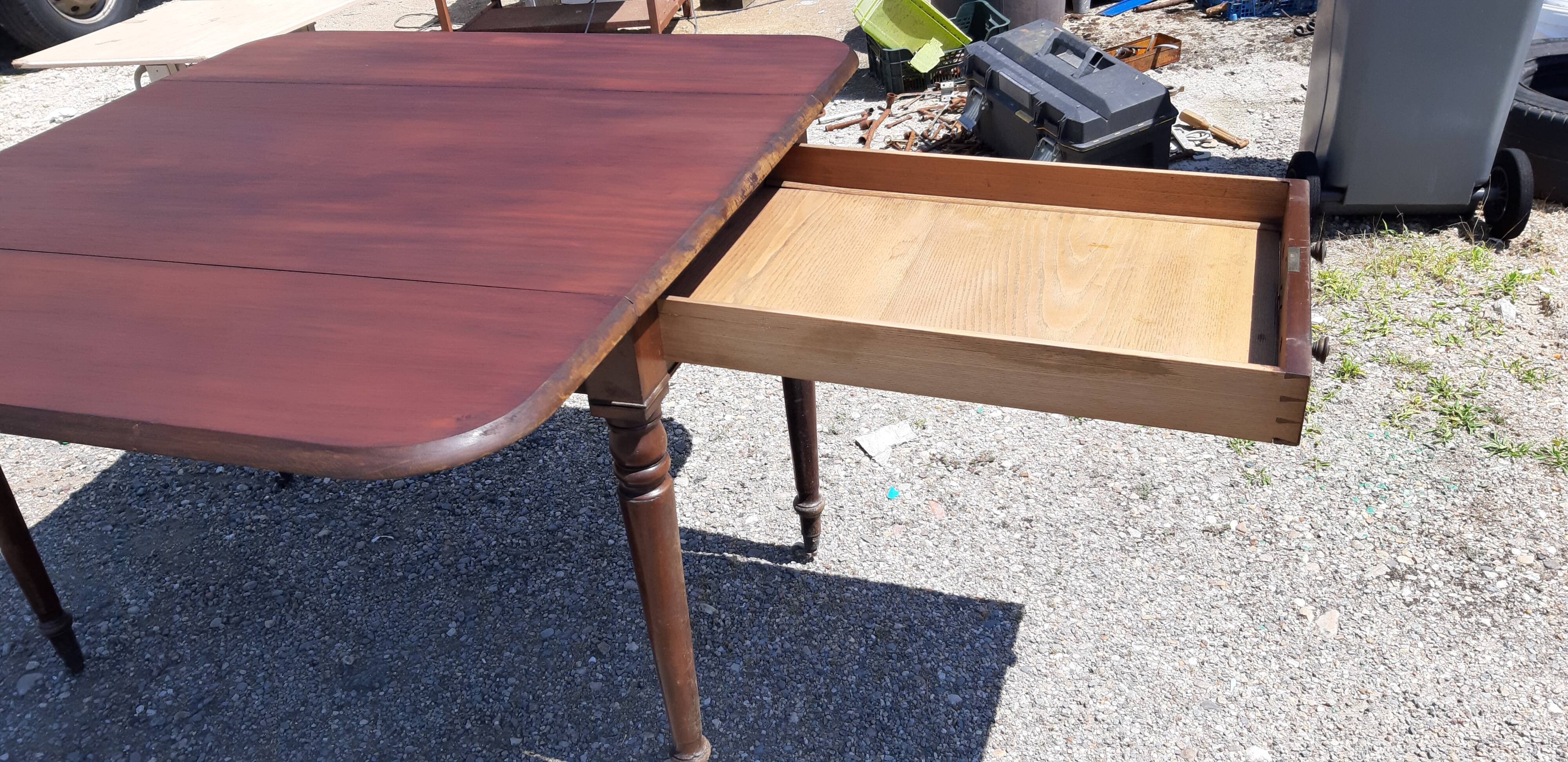 Mahogany shutter table, flaps and 1 drawer