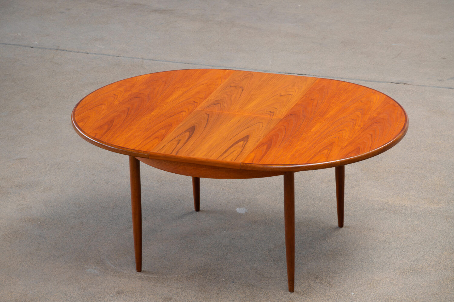 Scandinavian table G-Plan 1960