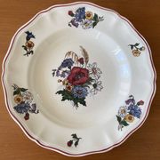 6  grandes assiettes creuses anciennes en faïence de Sarreguemines