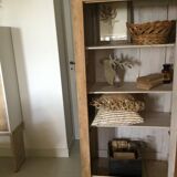 Small stripped antique bonnetière