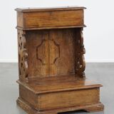 Banc d'église ancien en pin avec compartiments de rangement du 18e siècle