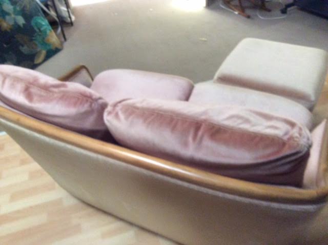 Velvet sofa and its ottoman