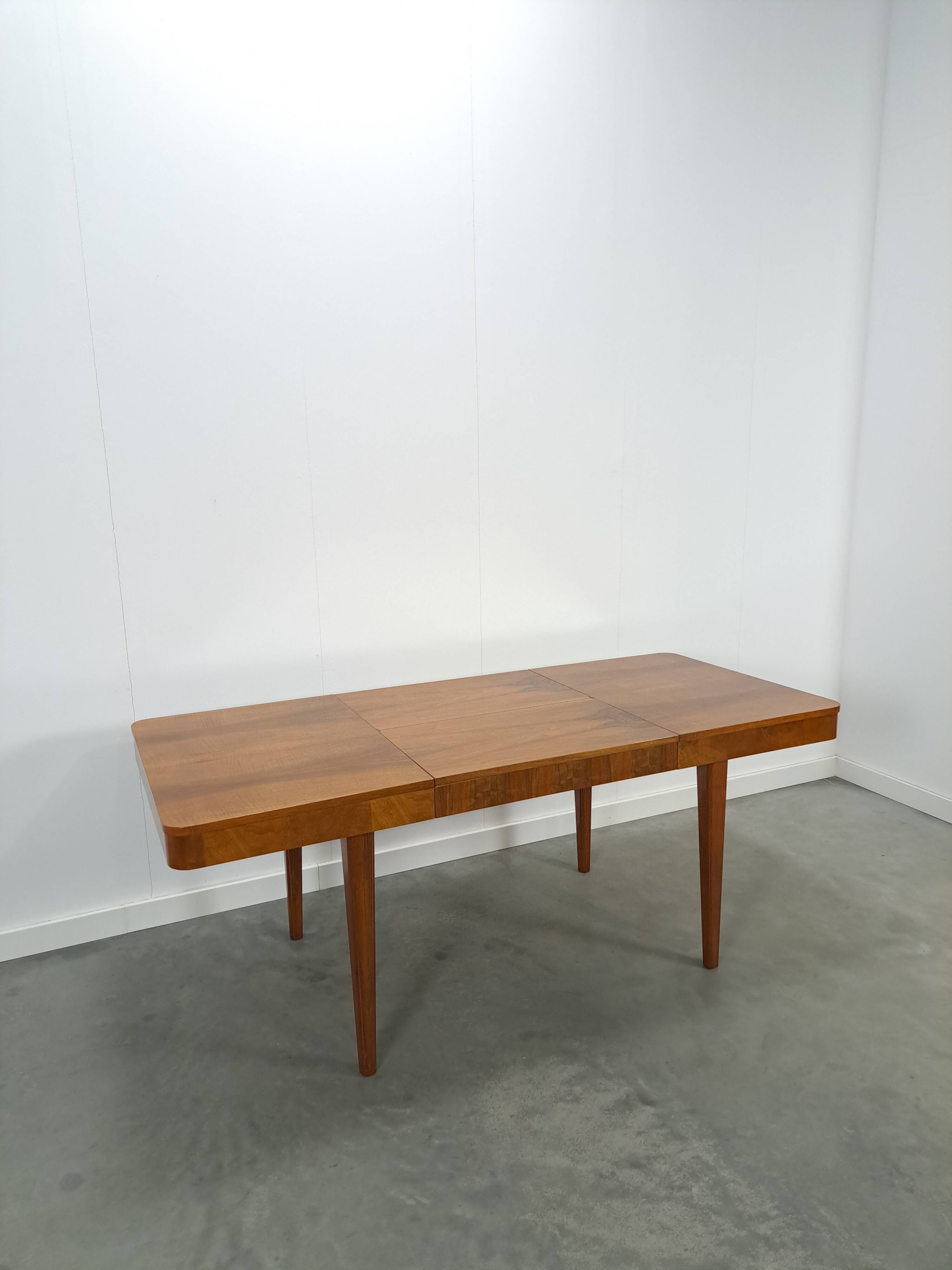 Table de salle à manger extensible design vintage Halabala