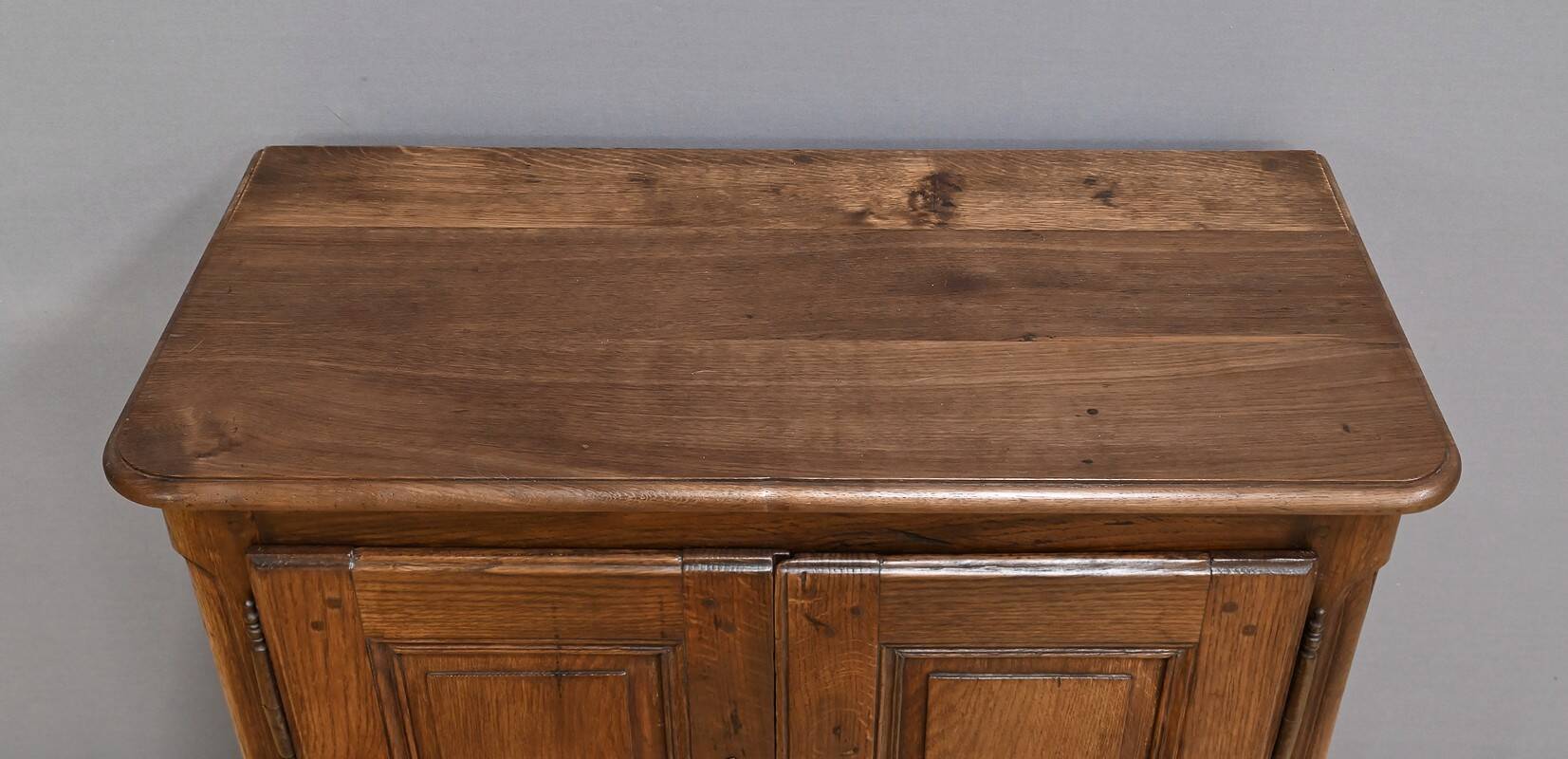 Solid oak sideboard, Louis XV style – Mid-19th century