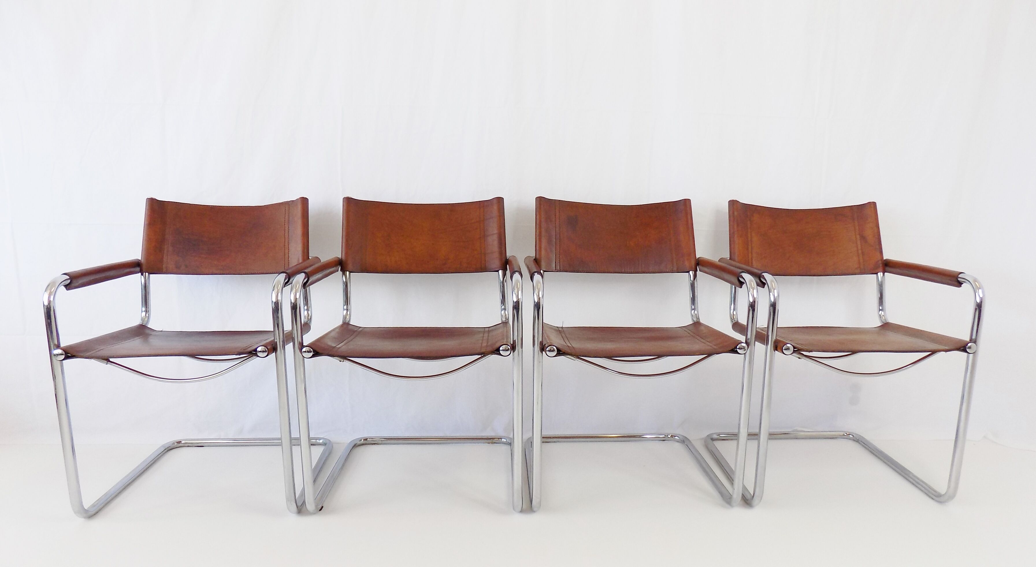 Matteo Grassi MG5 set of 4 leather cantilever chairs