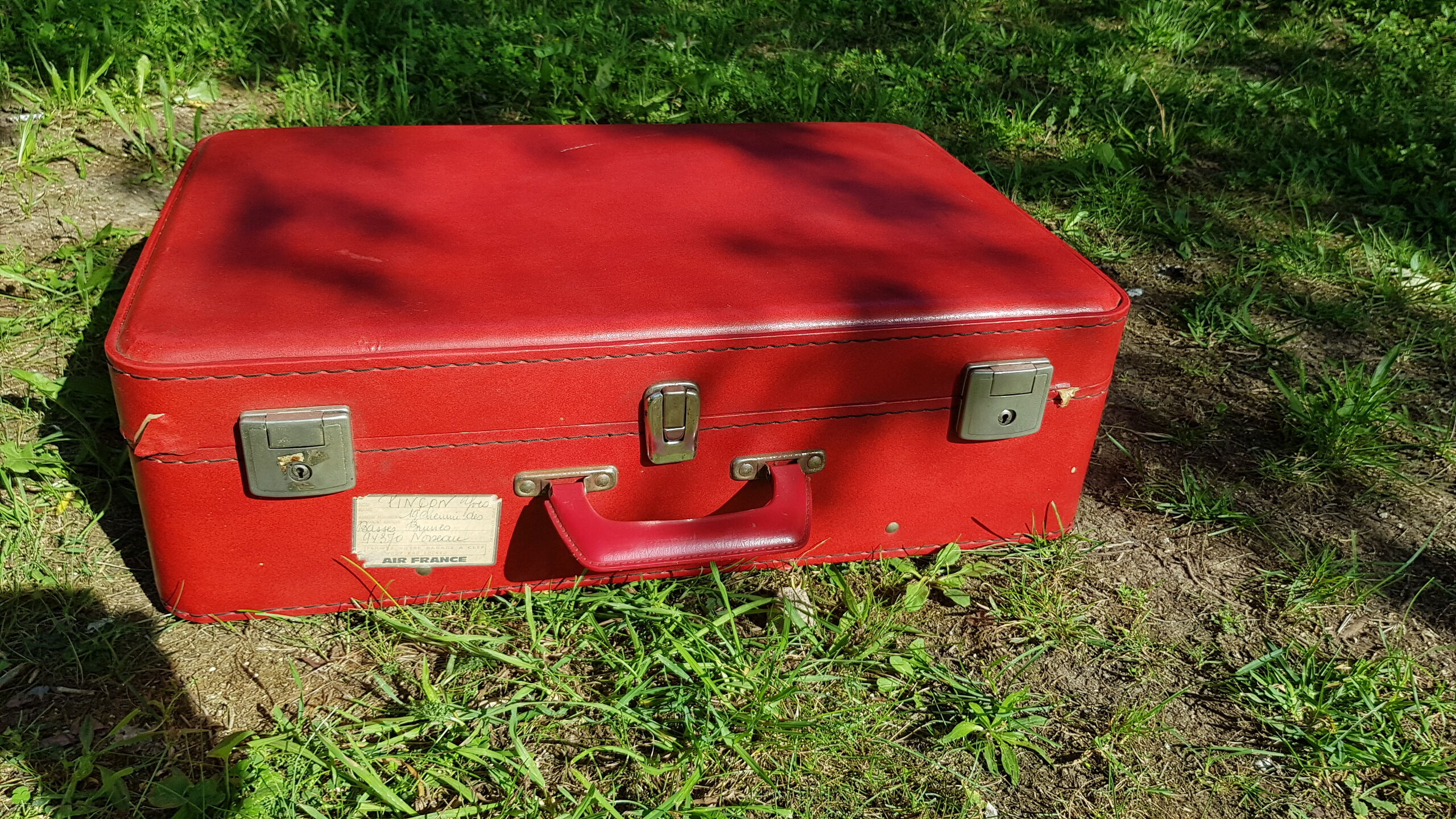 Valise vintage rouge
