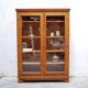 Armoire bibliothèque vitrée vintage en bois