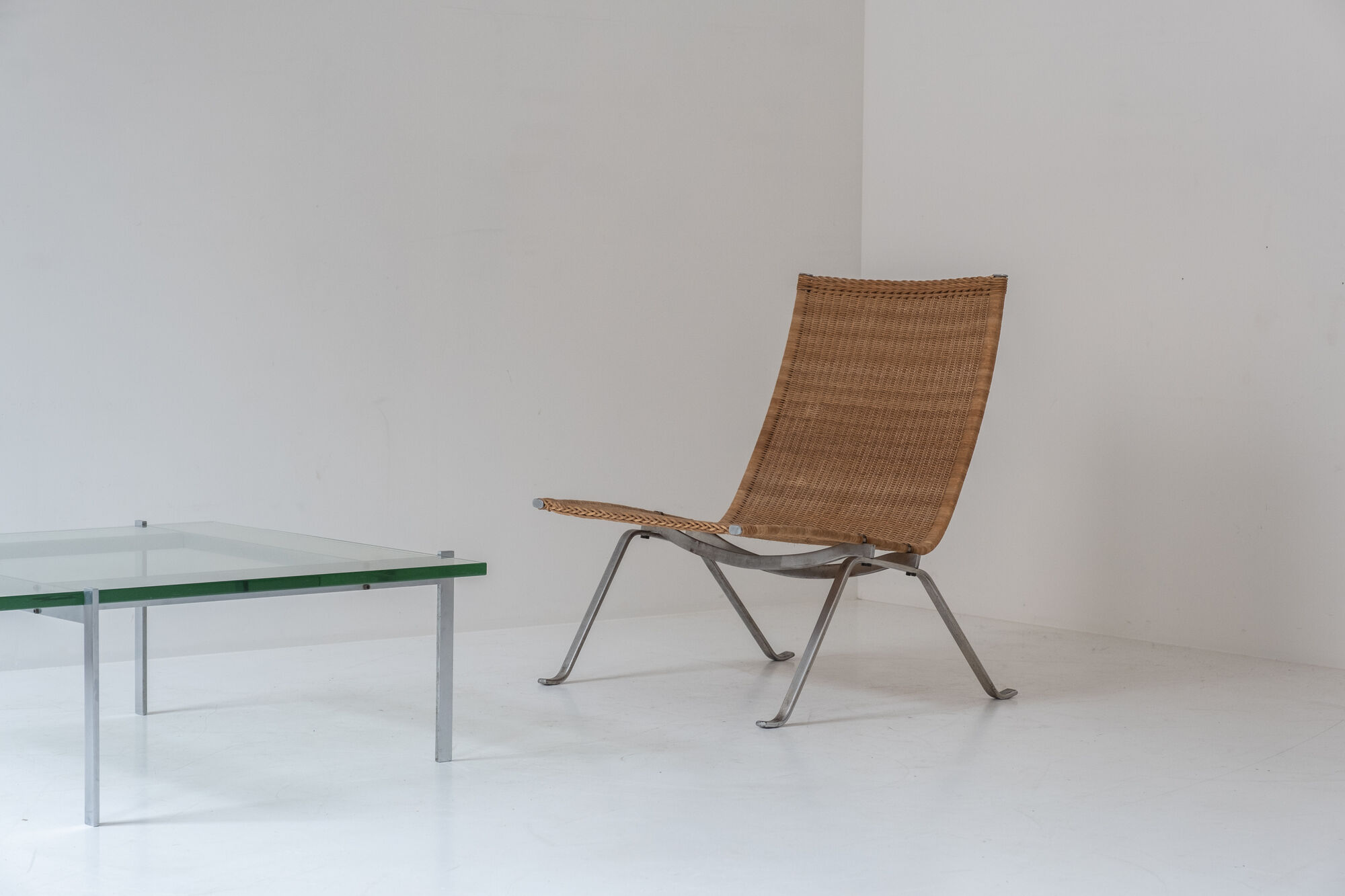 Early edition PK22 by Poul Kjaerholm for E. Kold Christensen, Denmark 1956.