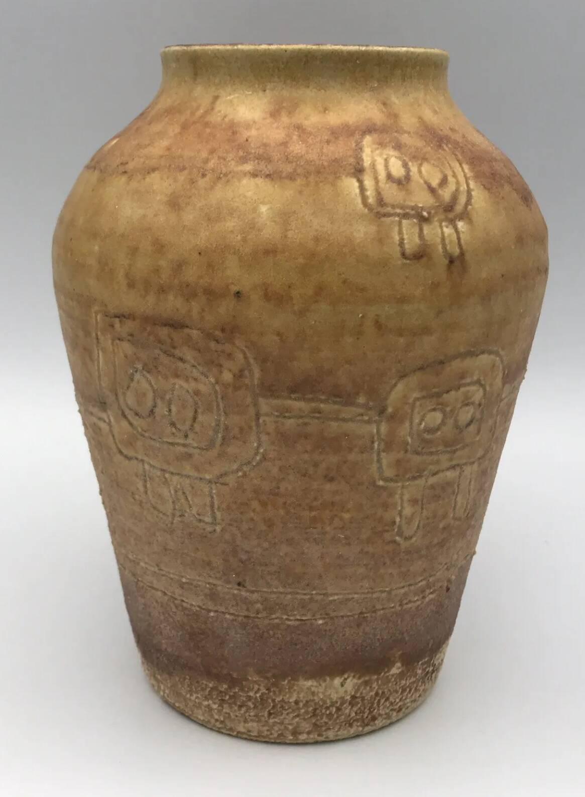 Vase vintage en céramique d’accolay, art brutaliste, signé hubert guy