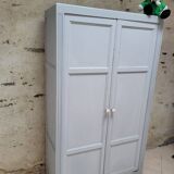 Armoire parisienne