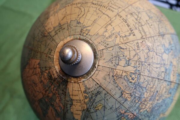 Globe terrestre taride 1962 socle alu