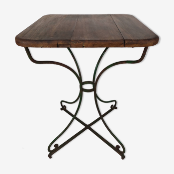 Garden pedestal table metal wood