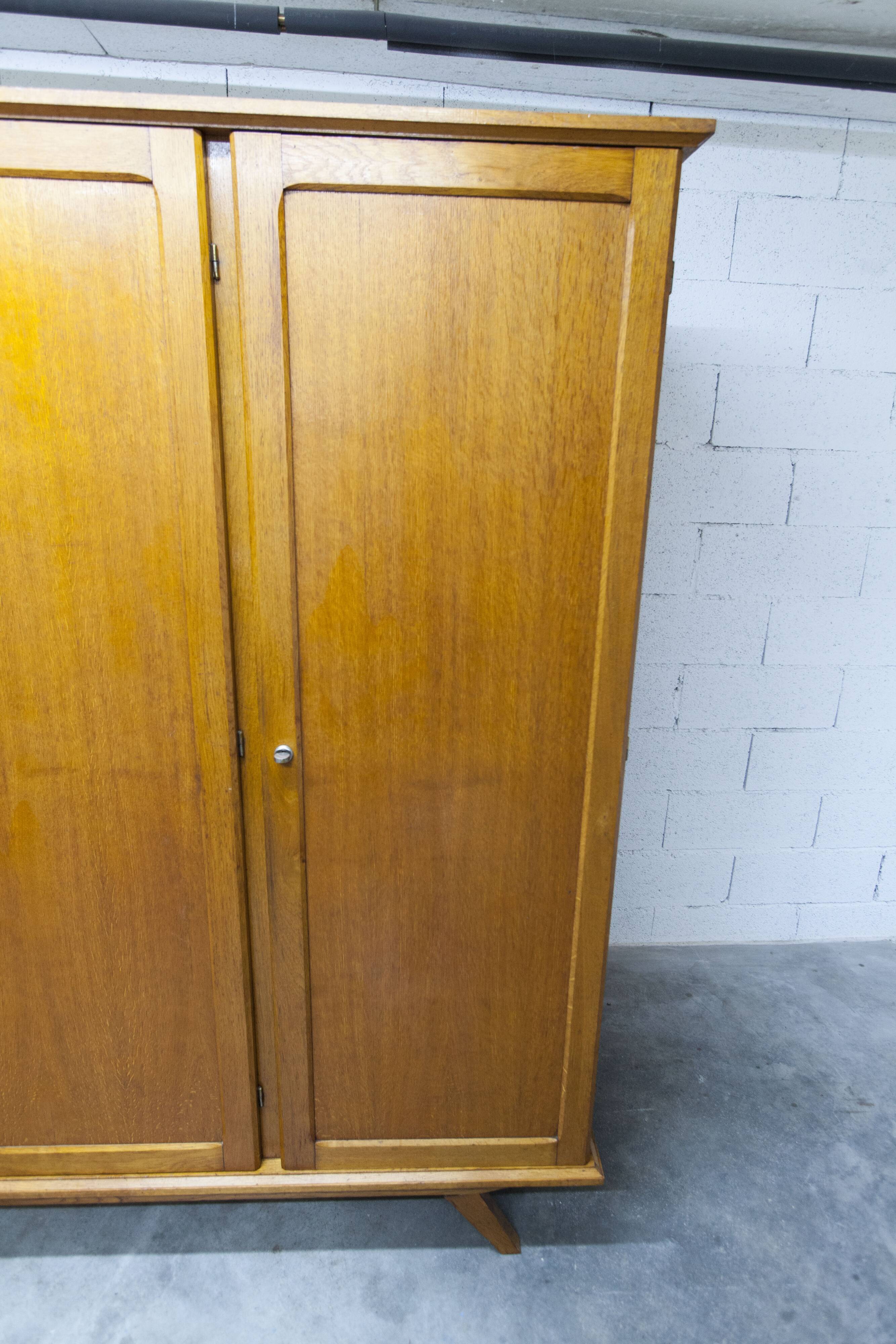 French wardrobe with tapered legs, 3 doors, 120cm hanging rail, new.