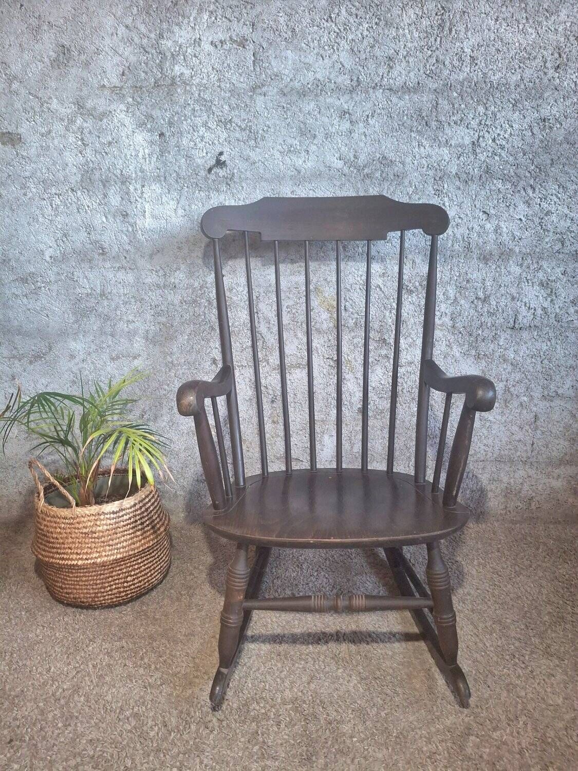 Windsor rocking chair from the 1960s – sign Stol Kamnik Yugoslavia