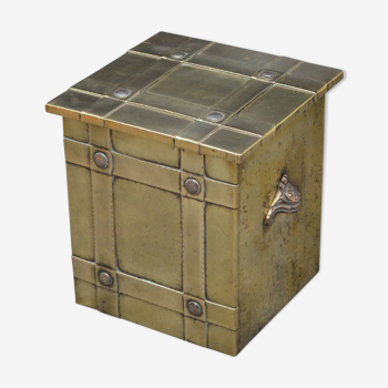 Arts and crafts coal bin