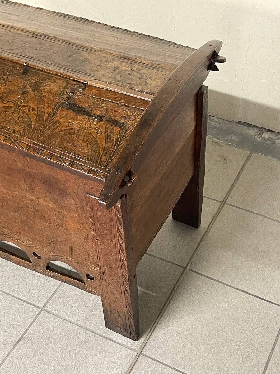 Antique beech chest of drawers, 19th century