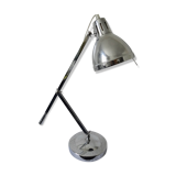 Articulee desk lamp