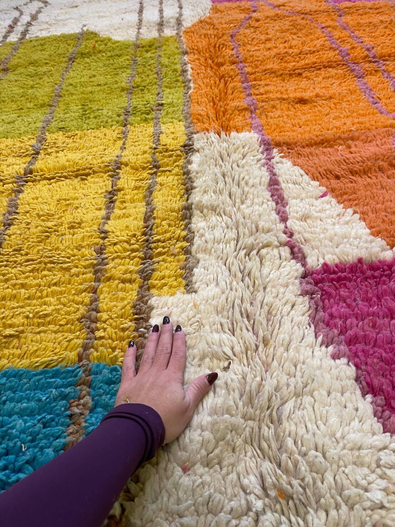 Multicoloured handmade wool Berber rug – 162 × 257 cm