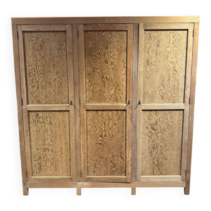 Ancienne armoire de quincaillerie - pitchpin