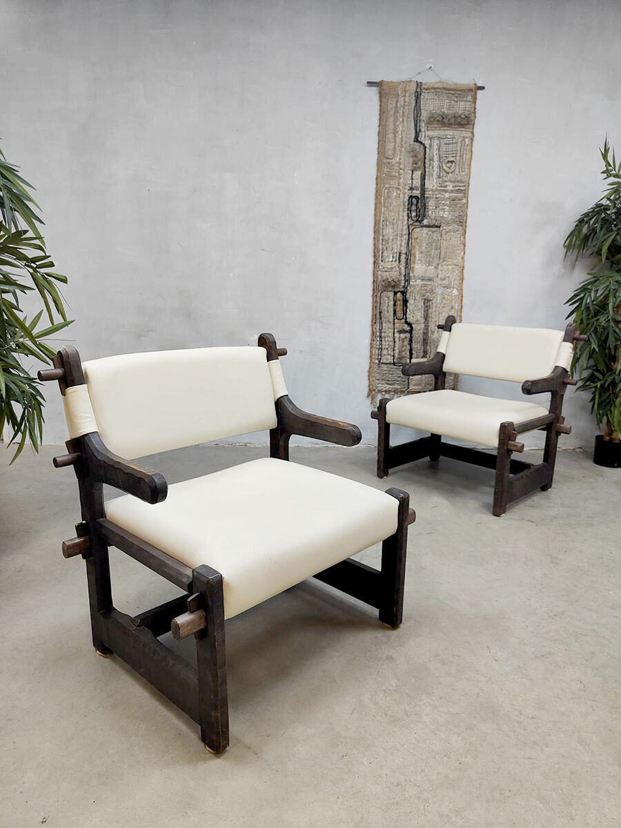 2 midcentury armchairs sculptural nature