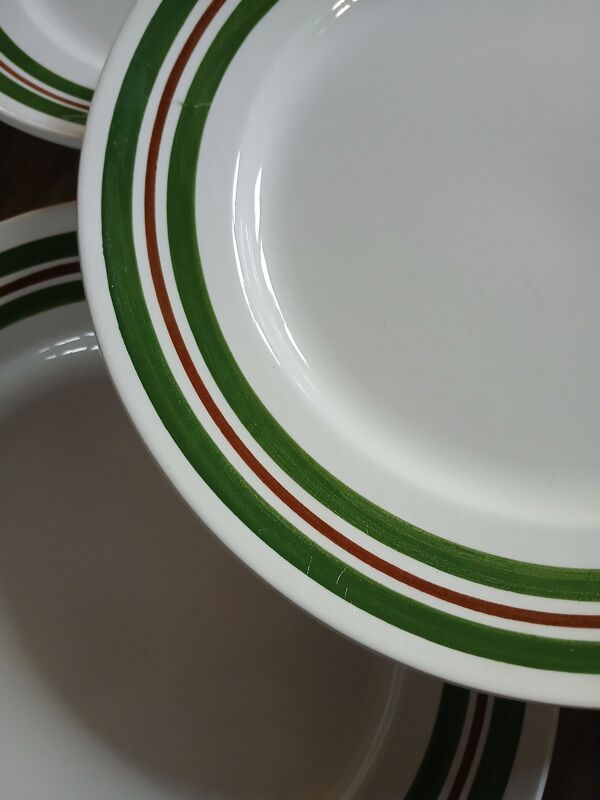 7 assiettes plates anciennes Moulin des Loups