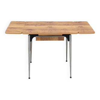 Formica table