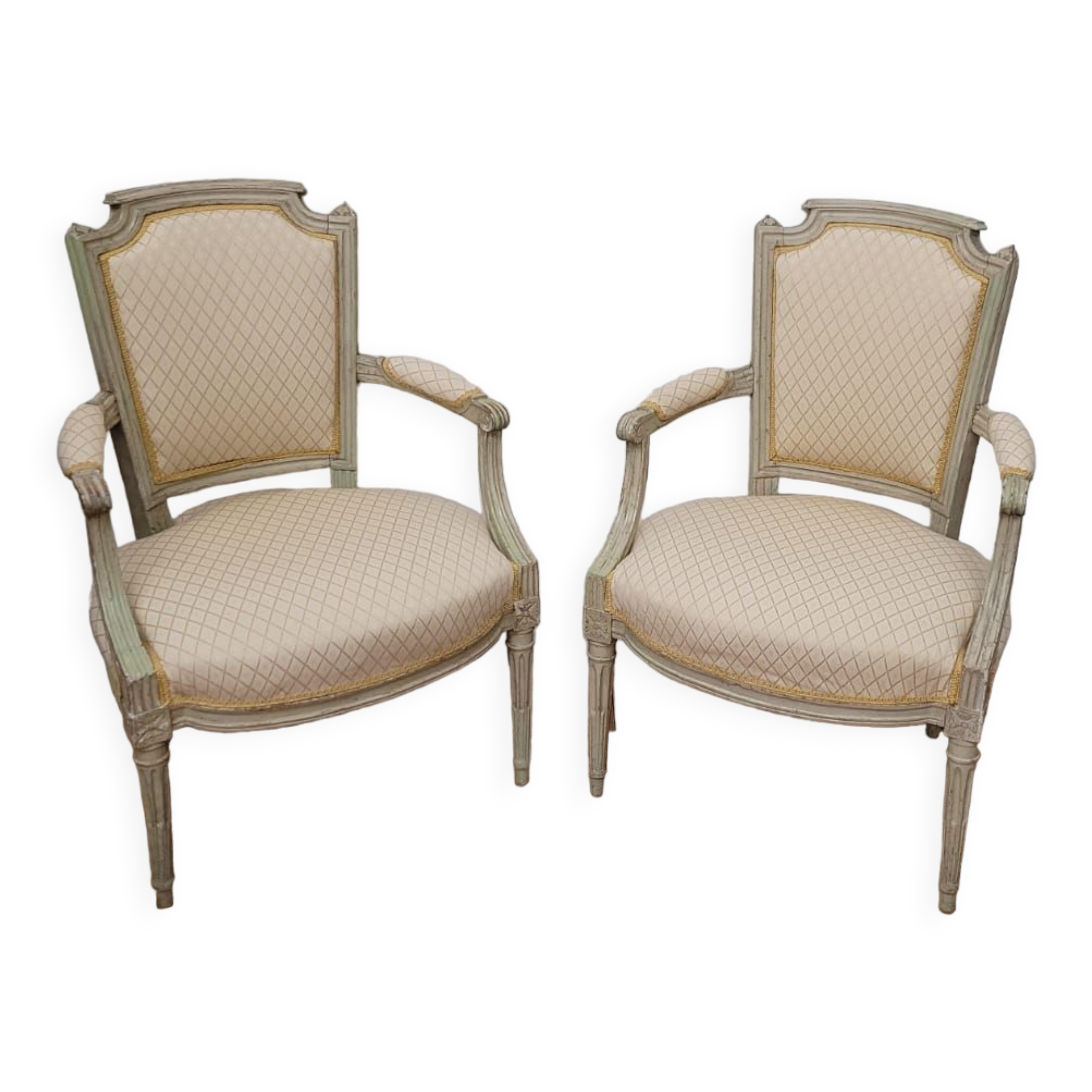 Fauteuils en bois  style Louis XVI