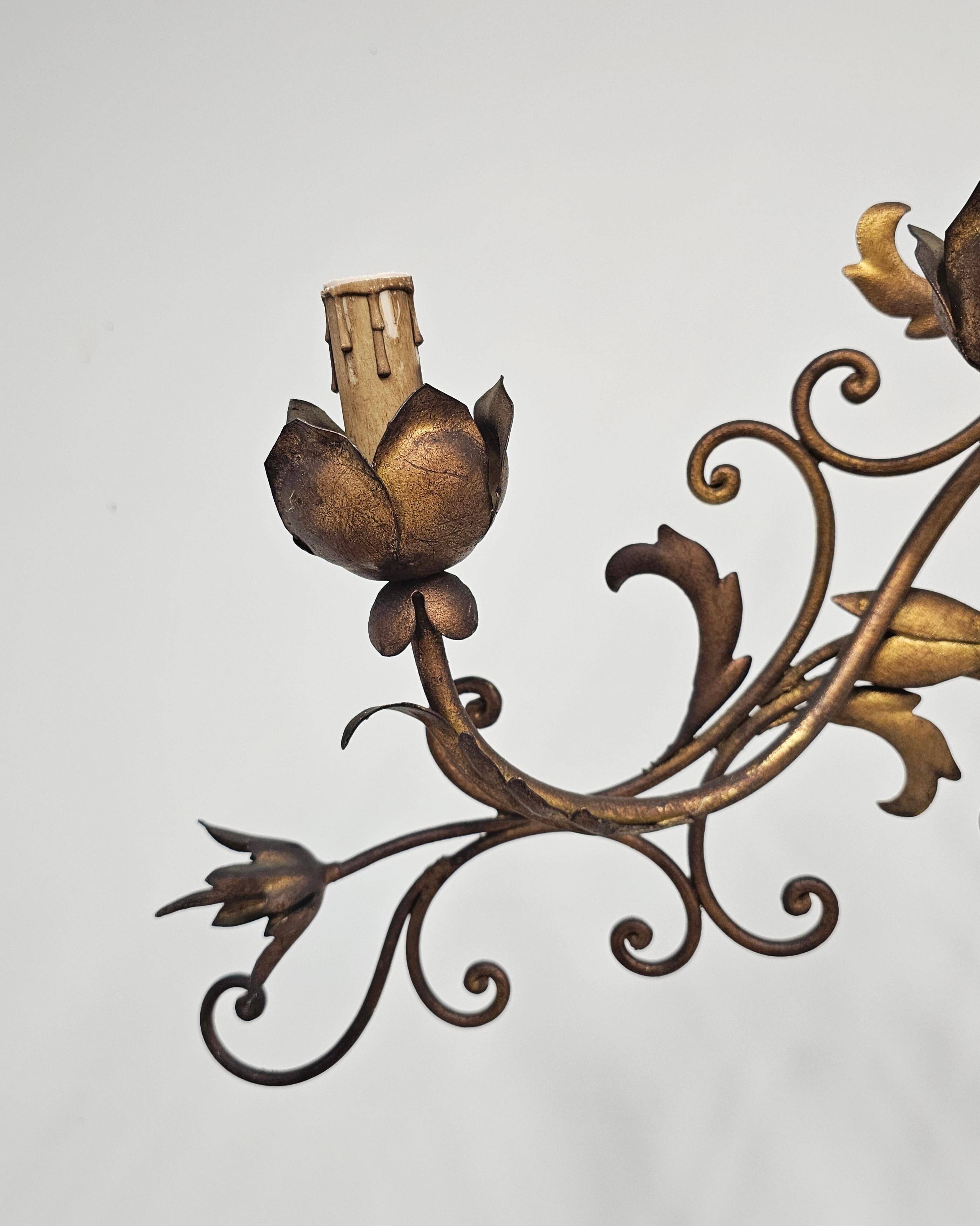 Extra-large wall light with 7 arms, gold metal, acanthus leaf pattern, Palladio.