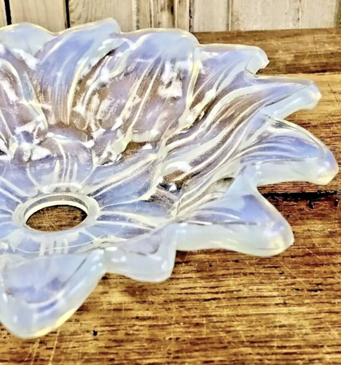 Art Deco Opalescent glass lamp R Frontisi Ezan 1930