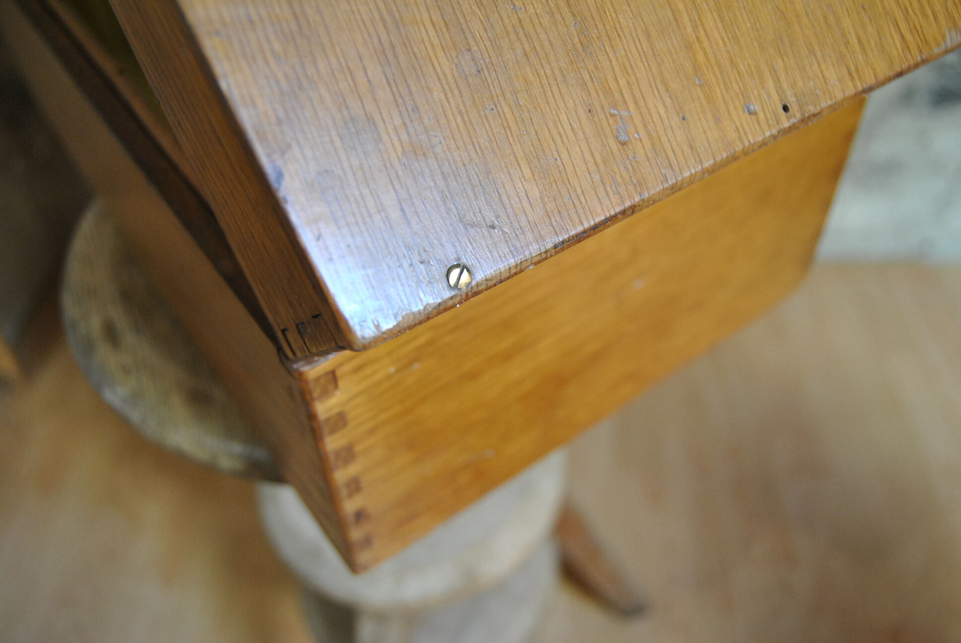 Vintage lined interior wooden long box