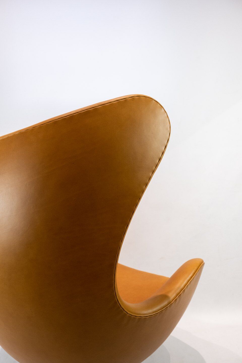 The Egg, model 3316 designed by Arne Jacobsen in 1958 and manufactured by Fritz Hansen.